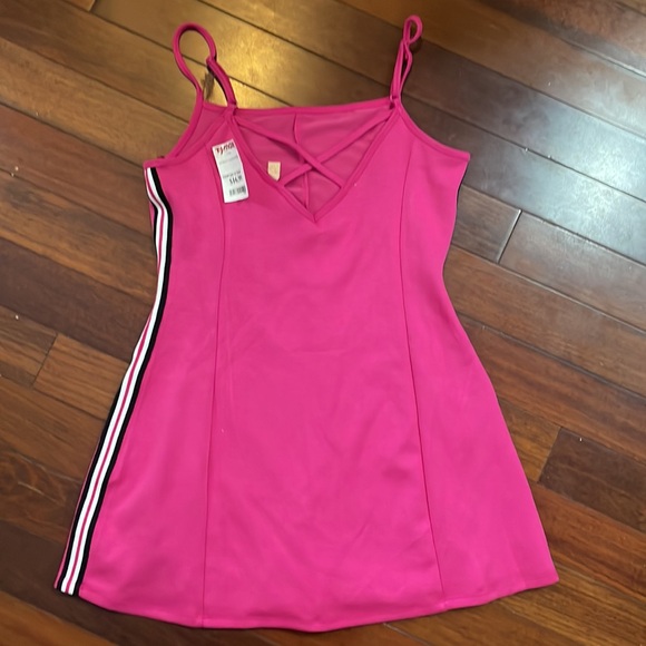 NWT Athletic Dress - Picture 3 of 3